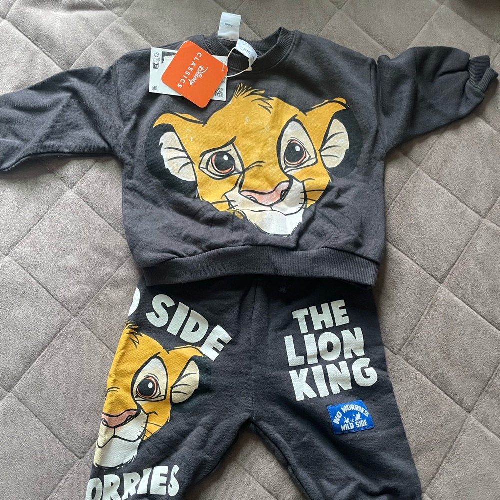 Zara Disney Lion King Sweatshirt and Pants Set 6-9M